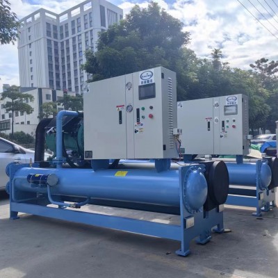 工業(yè)冷水機在制藥行業(yè)中的重要性