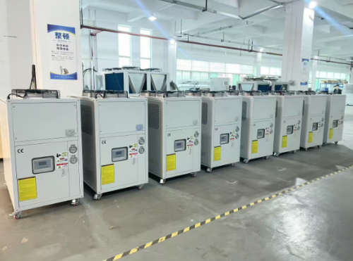 低溫冷水機(jī)組與傳統(tǒng)制冷系統(tǒng)的對(duì)比分析